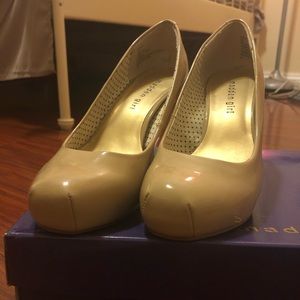 Madden Girl Nude heels